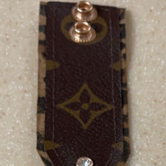 Authentic LV watchband - Picture 1 of 2